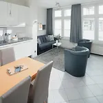 Regina Maris, 1 *
